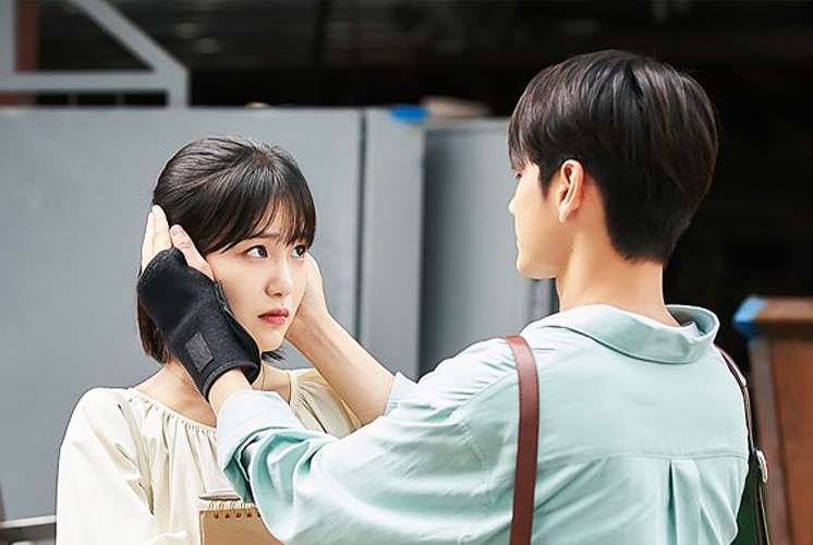 Shin Yeeun x Ong Seong-wu (More Than Friends)